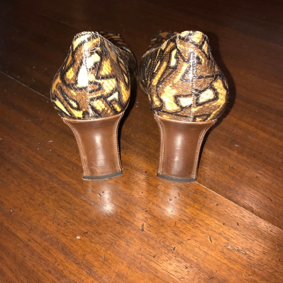 Mia Spiga Pumps - Picture 5 of 5